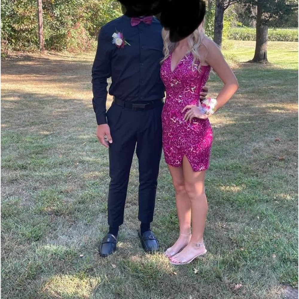 Primavera Short Homecoming Dress
Size 0